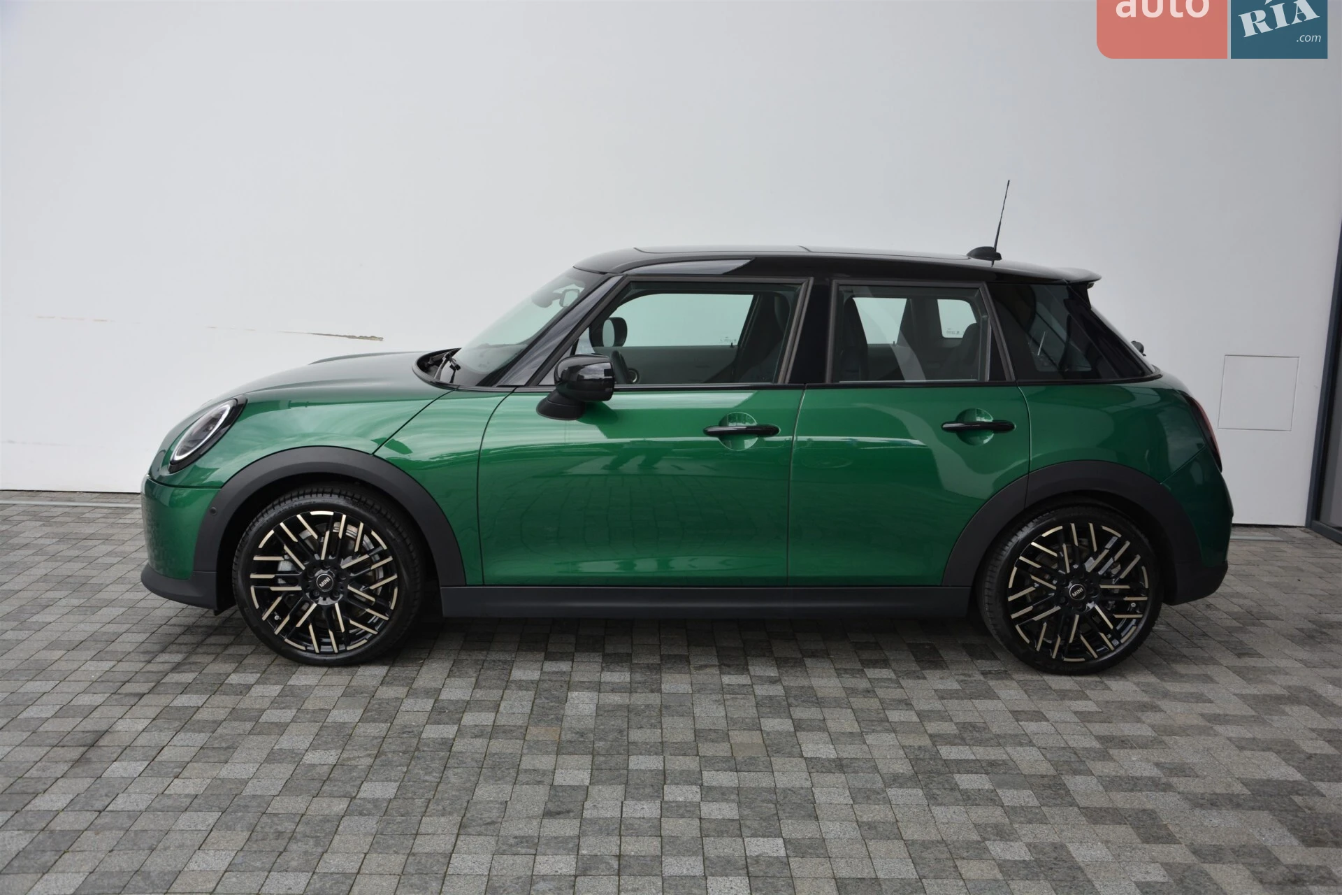 2025 MINI Cooper - мініатюра 2