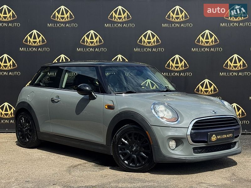 Хетчбек MINI Cooper 2017 в Києві