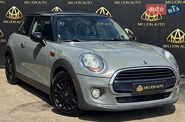 Хетчбек MINI Cooper 2017 в Києві