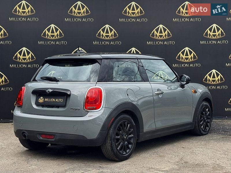 Хетчбек MINI Cooper 2017 в Києві