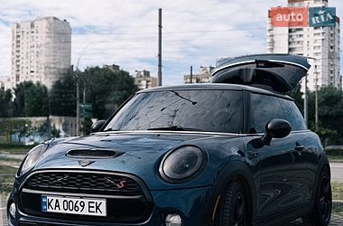 Хэтчбек MINI Cooper 2016 в Киеве