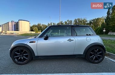 Хэтчбек MINI Cooper 2004 в Киеве