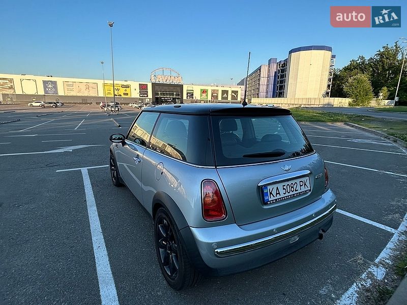 Хэтчбек MINI Cooper 2004 в Киеве