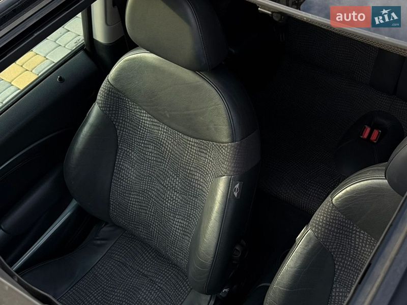 Хетчбек MINI Cooper 2003 в Борщеві фото 32 Хетчбек MINI Cooper 2003 в Борщеві