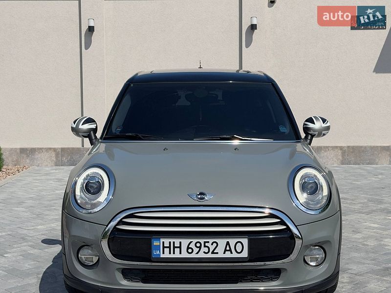 Хэтчбек MINI Cooper 2015 в Одессе