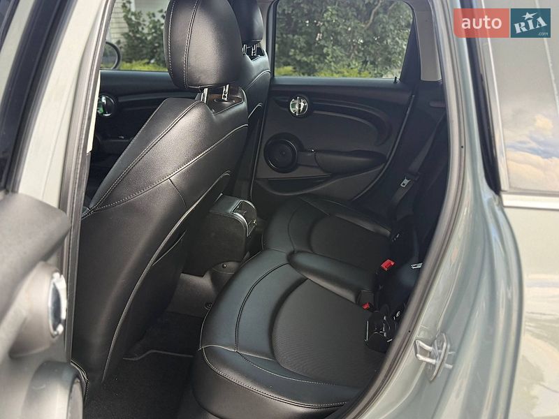 Хэтчбек MINI Cooper 2015 в Одессе