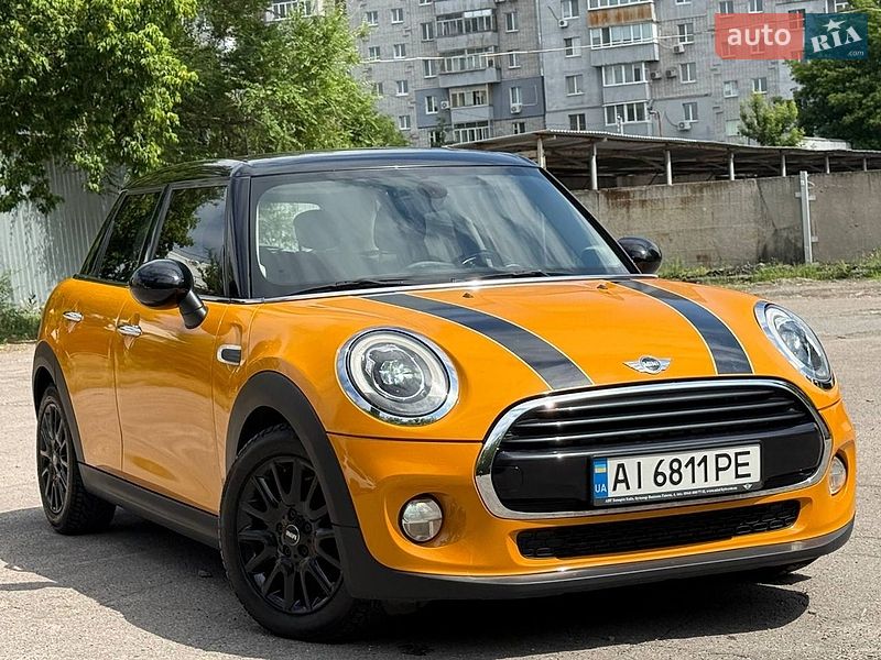 Хетчбек MINI Cooper 2016 в Дніпрі
