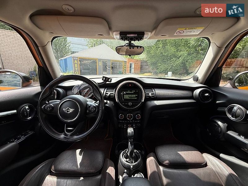 Хетчбек MINI Cooper 2016 в Дніпрі