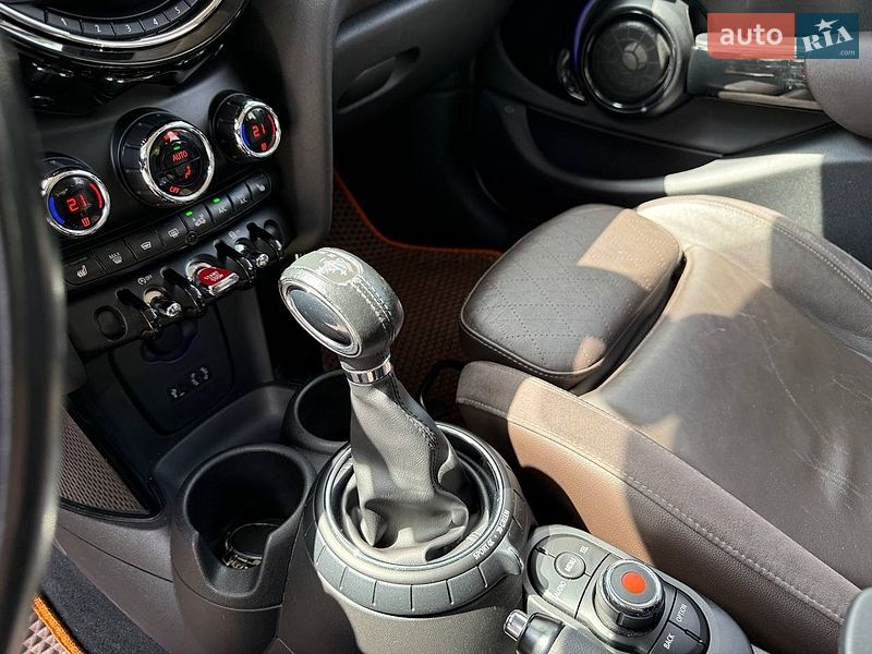 Хетчбек MINI Cooper 2016 в Дніпрі