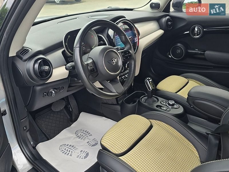 MINI Cooper 2023