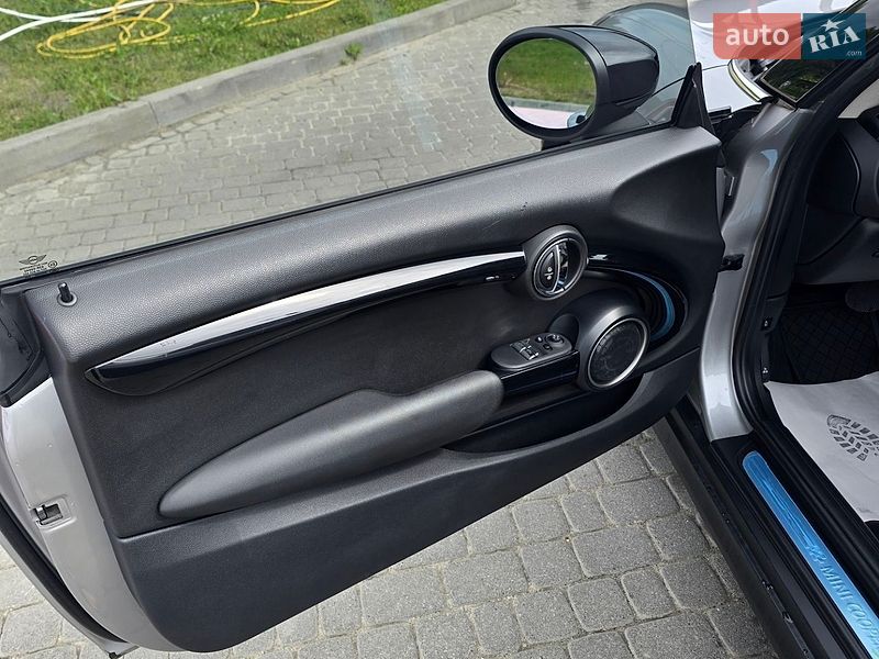 Хетчбек MINI Cooper 2023 в Яворові