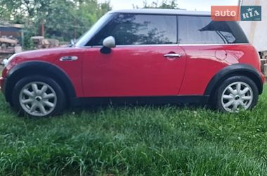 Хетчбек MINI Cooper 2003 в Чернівцях
