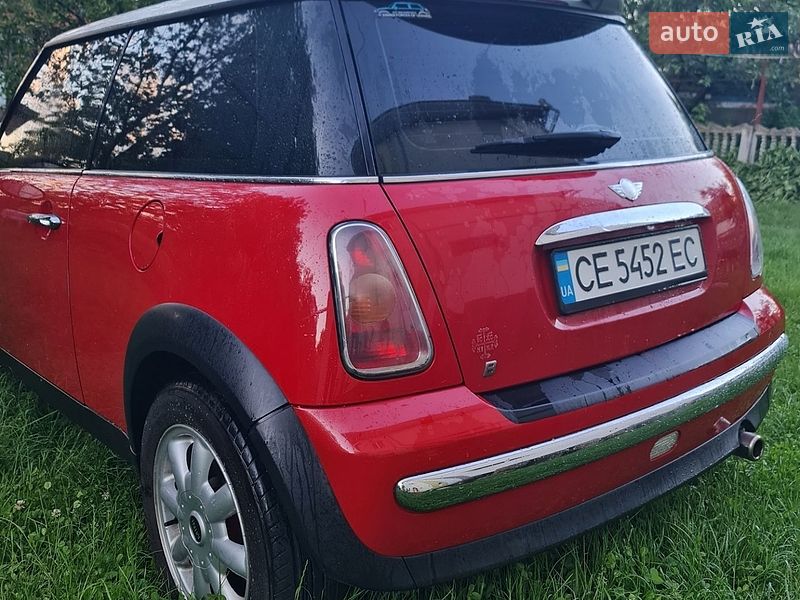 Хетчбек MINI Cooper 2003 в Чернівцях