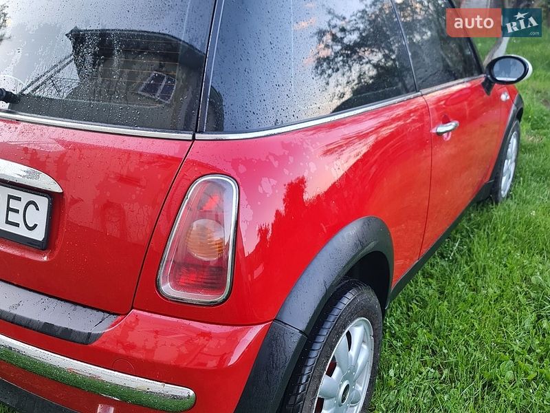 Хетчбек MINI Cooper 2003 в Чернівцях