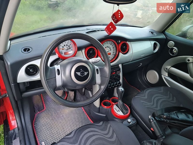 Хетчбек MINI Cooper 2003 в Чернівцях