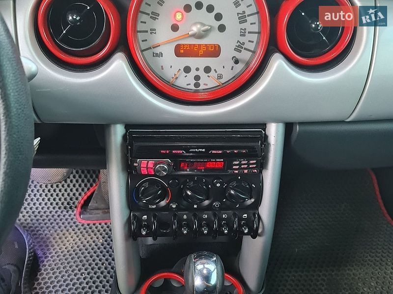 Хетчбек MINI Cooper 2003 в Чернівцях