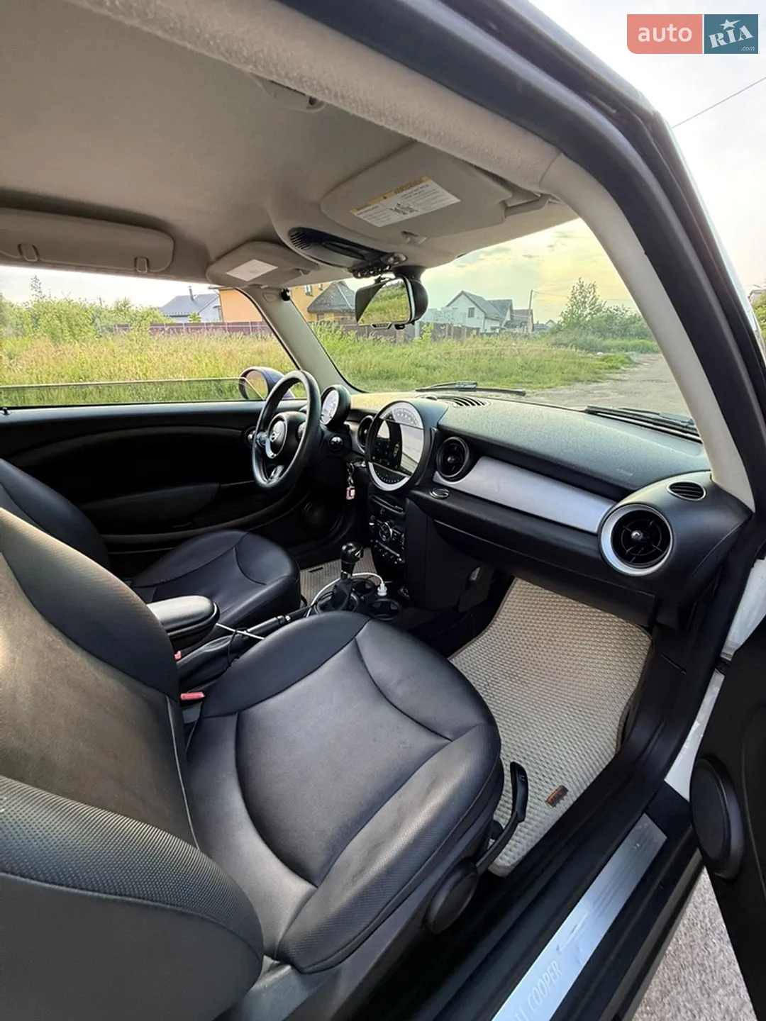 2013 MINI Cooper - мініатюра 11
