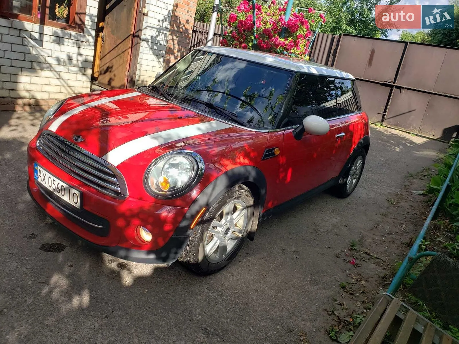 2011 MINI Cooper - мініатюра 2