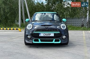 Хэтчбек MINI Cooper 2015 в Вышгороде