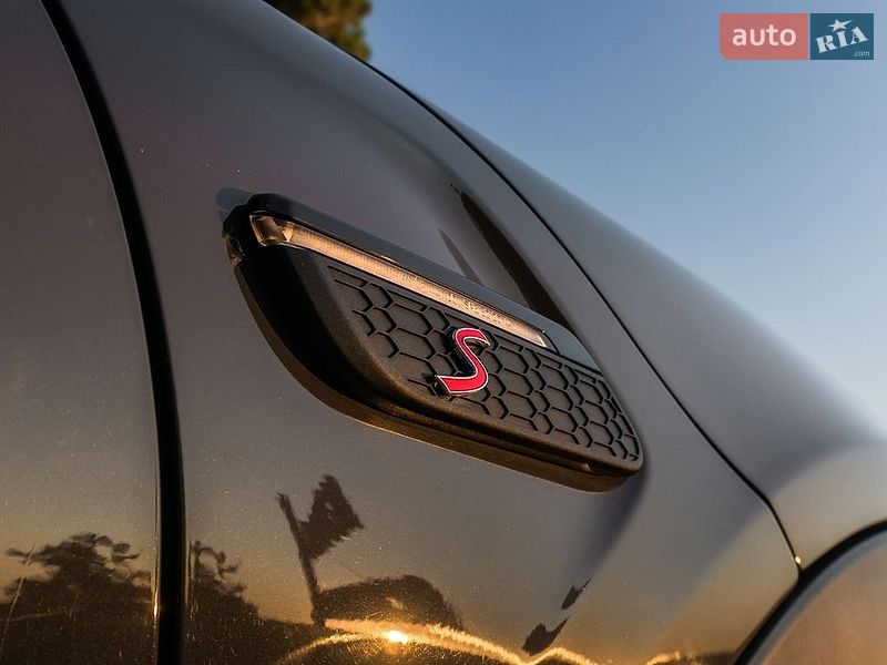 Хэтчбек MINI Cooper 2015 в Вышгороде