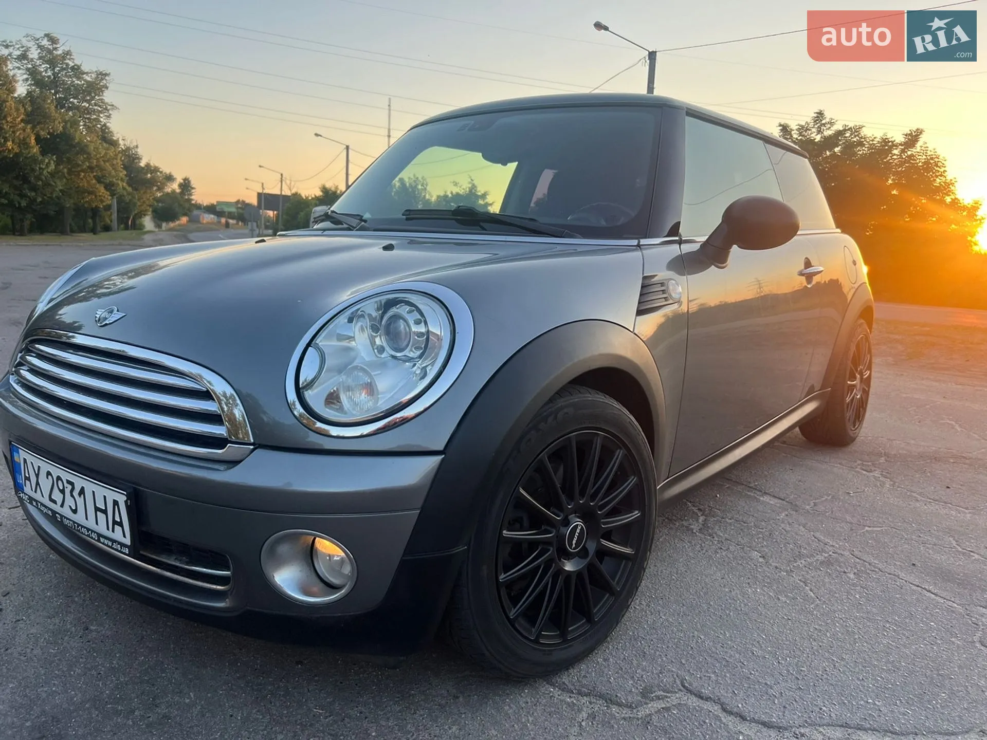 2010 MINI Cooper - фото 1