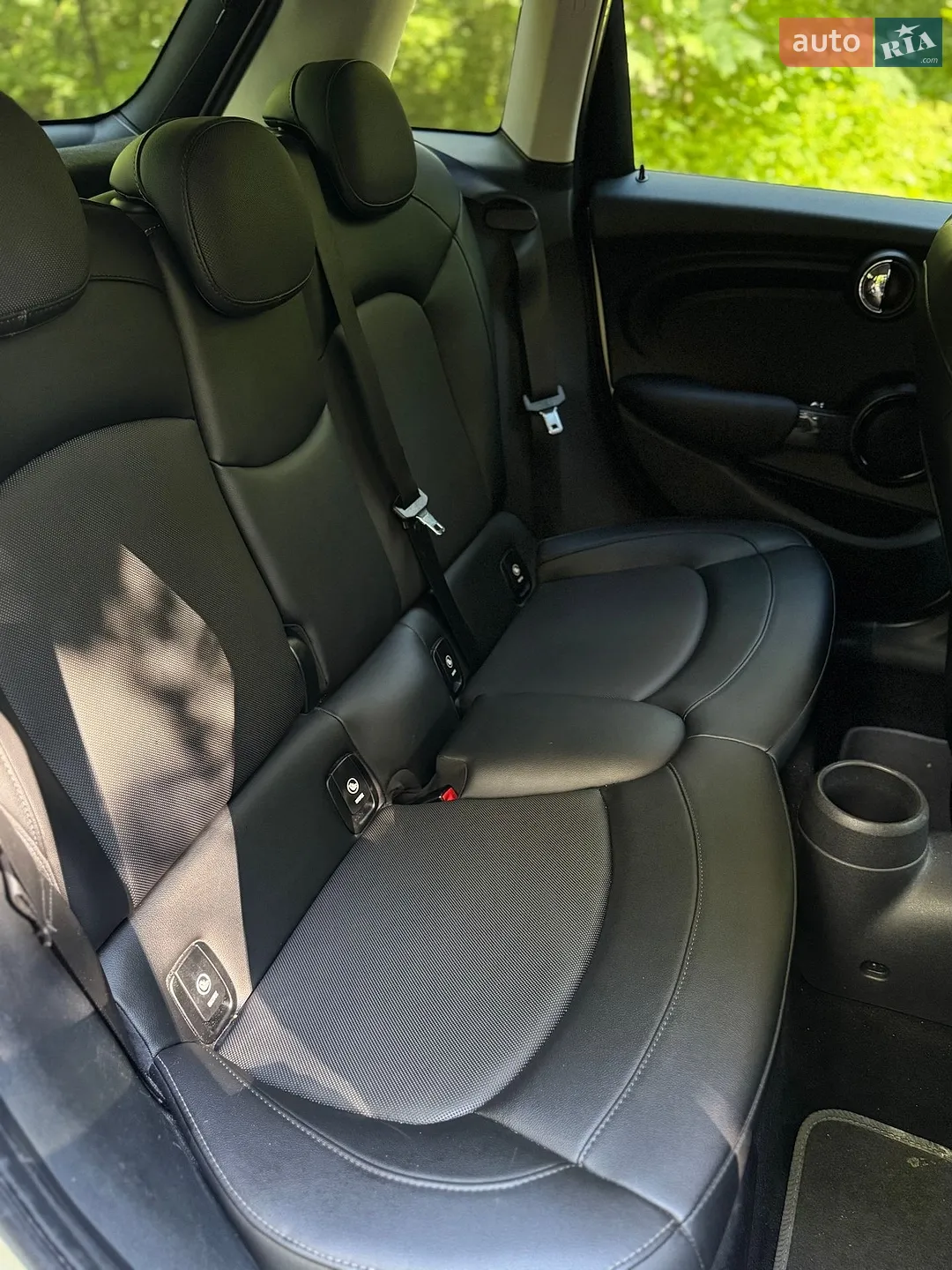 2015 MINI Cooper - мініатюра 22
