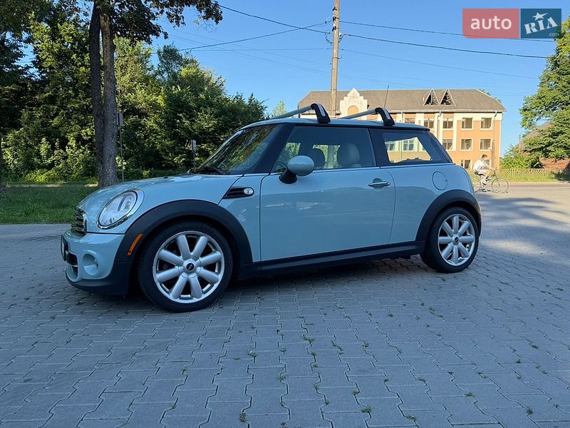 Хэтчбек MINI Cooper 2013 в Дрогобыче