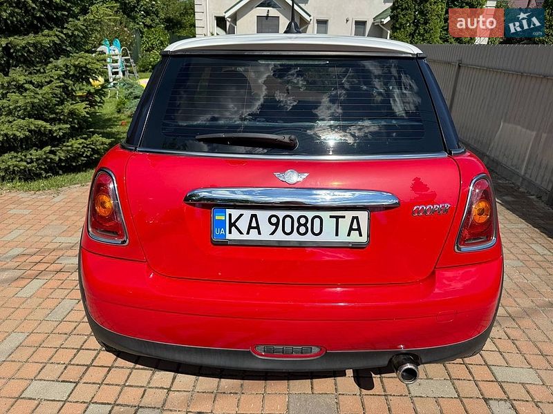 Хэтчбек MINI Cooper 2010 в Киеве