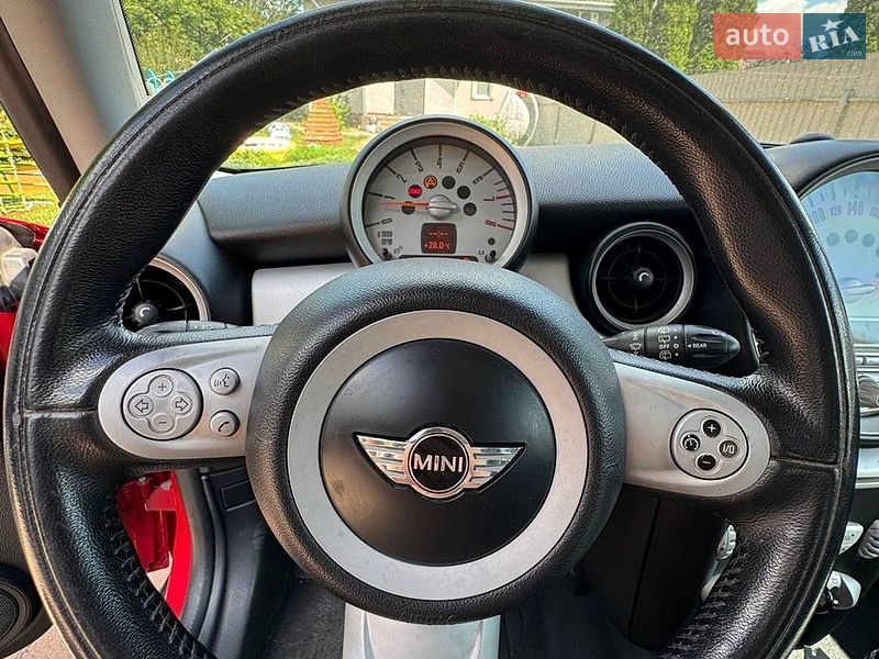 Хэтчбек MINI Cooper 2010 в Киеве