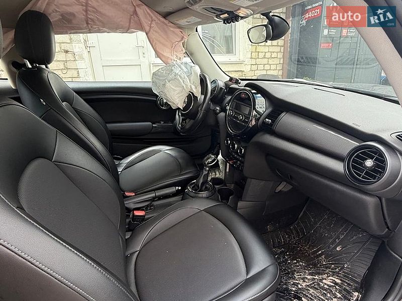 Хэтчбек MINI Cooper 2014 в Киеве