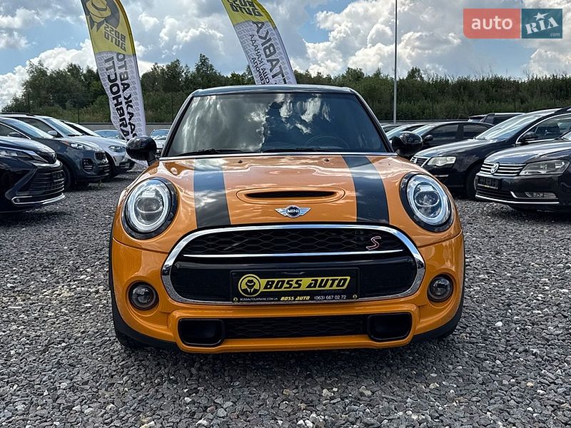 Хэтчбек MINI Cooper 2016 в Львове