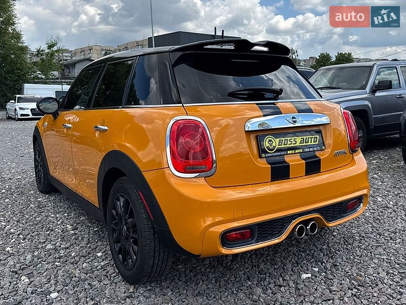 Хэтчбек MINI Cooper 2016 в Львове