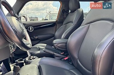 Хэтчбек MINI Cooper 2016 в Львове