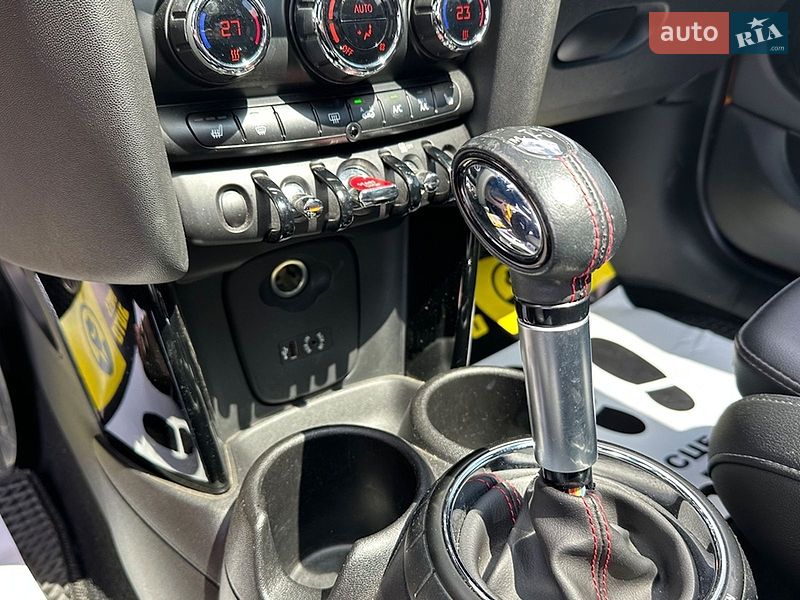 Хэтчбек MINI Cooper 2016 в Львове