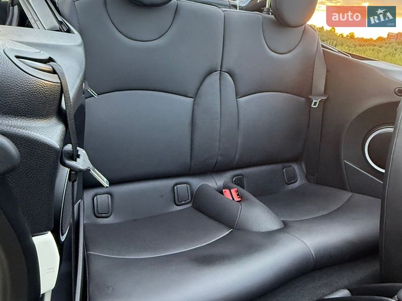 Хэтчбек MINI Cooper 2015 в Трускавце
