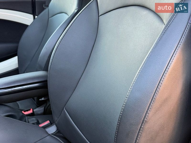 Хэтчбек MINI Cooper 2015 в Трускавце