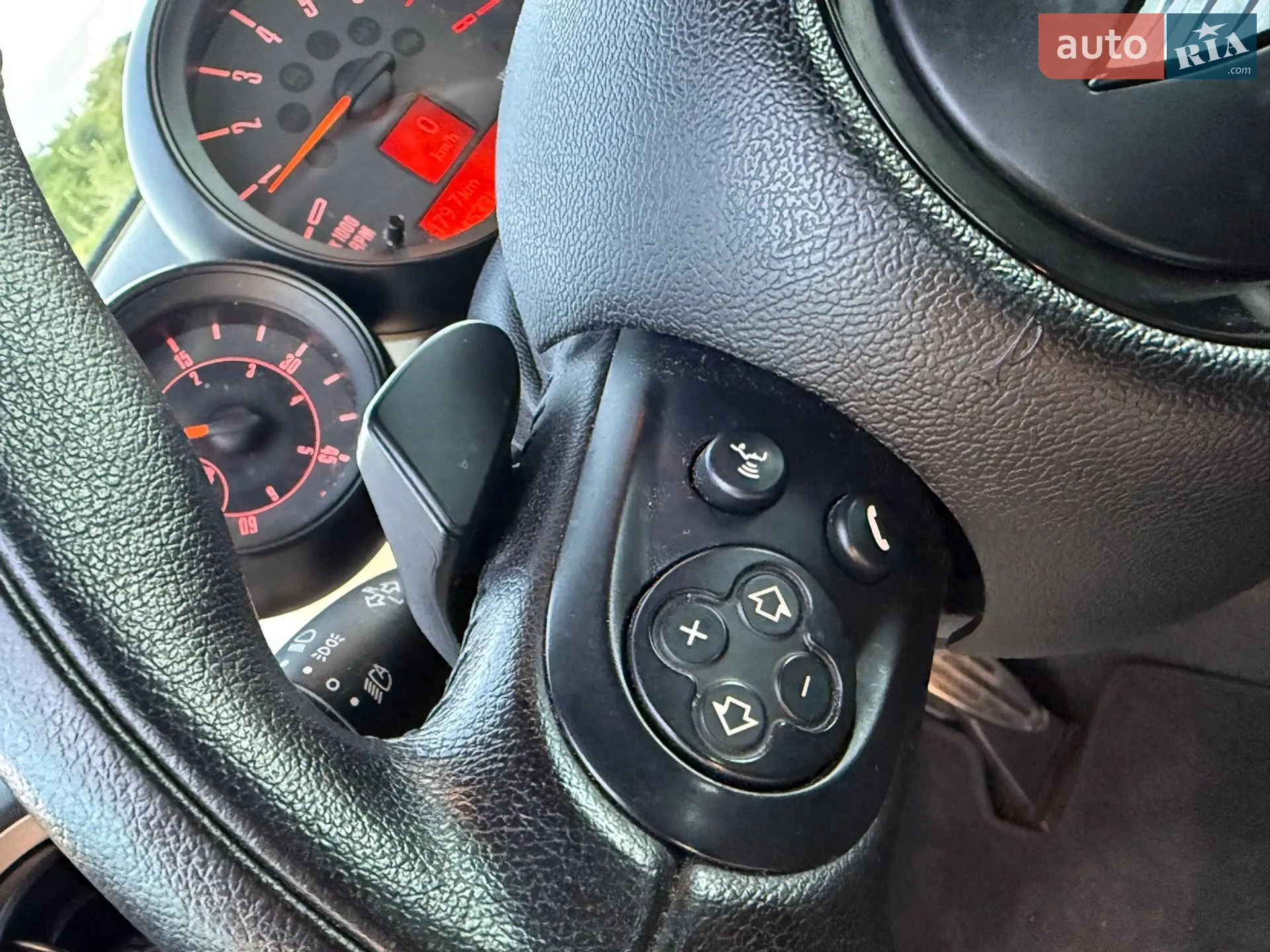 2015 MINI Cooper - мініатюра 64