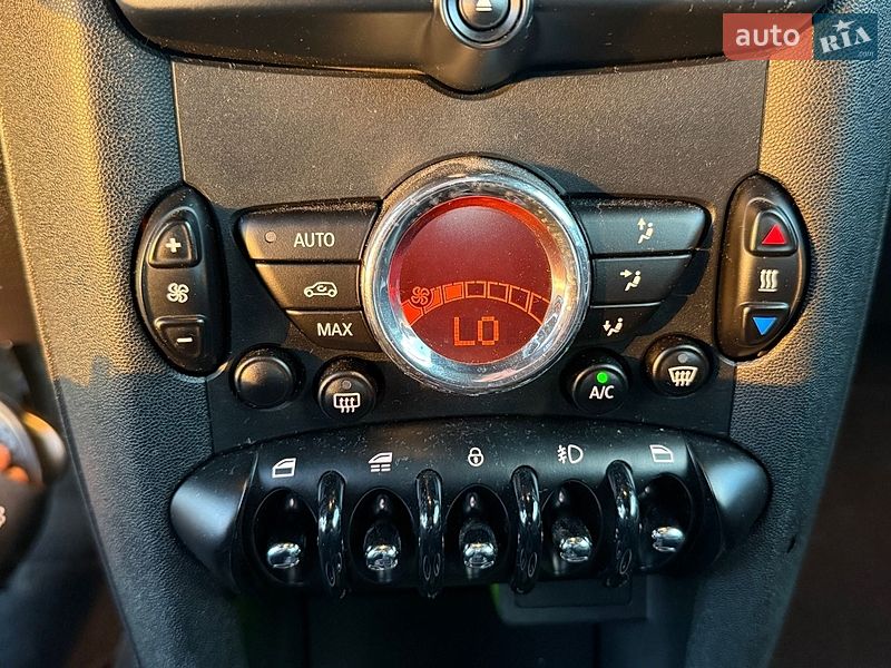 Хэтчбек MINI Cooper 2015 в Трускавце