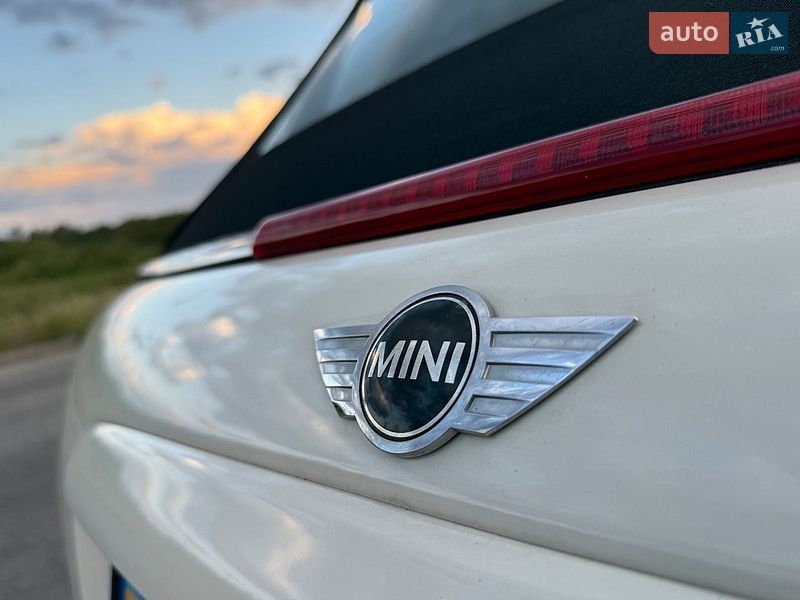 Хэтчбек MINI Cooper 2015 в Трускавце