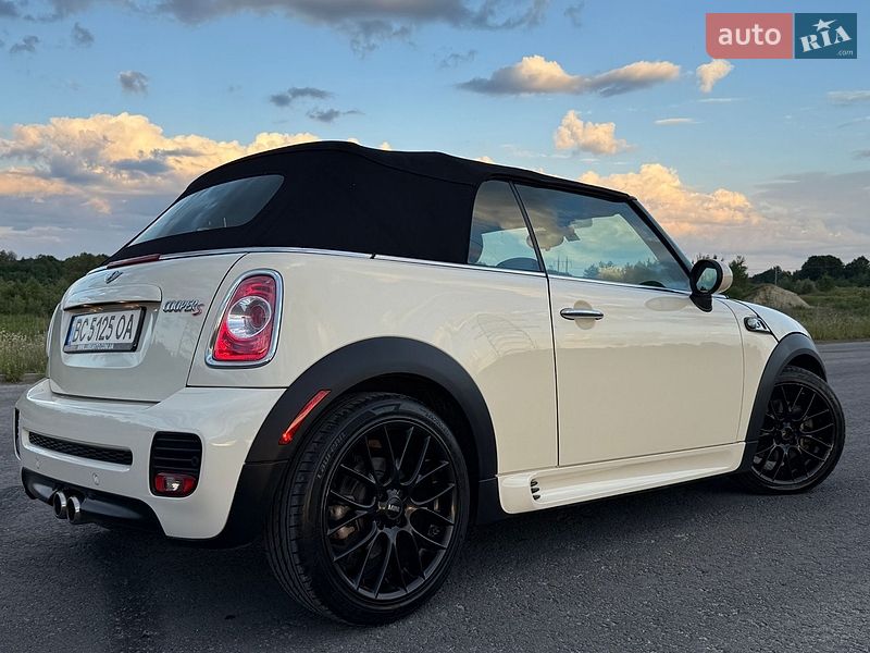 Хэтчбек MINI Cooper 2015 в Трускавце