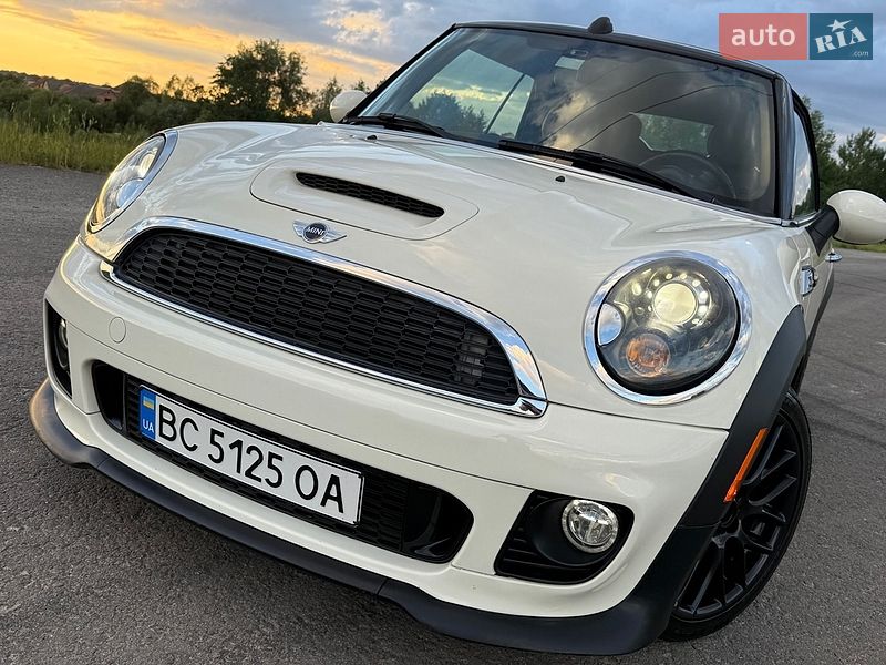 Хэтчбек MINI Cooper 2015 в Трускавце