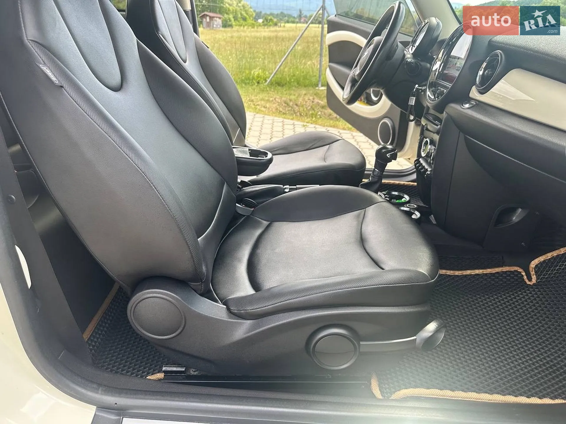 2013 MINI Cooper - мініатюра 19