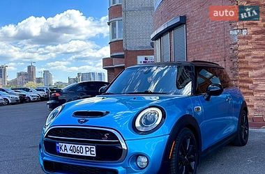 Хетчбек MINI Cooper 2016 в Києві