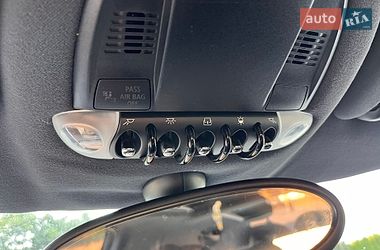 Хэтчбек MINI Cooper 2011 в Львове