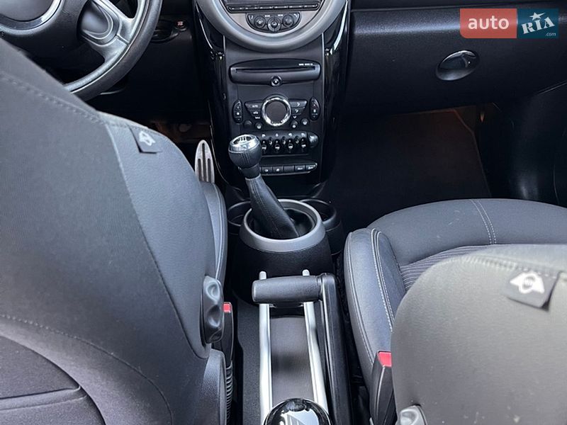 Хэтчбек MINI Cooper 2011 в Львове