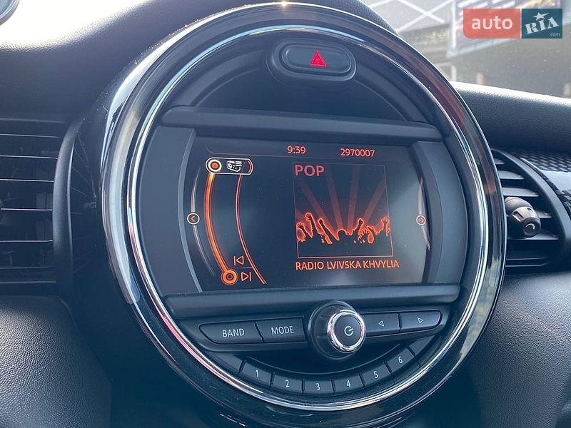 Хэтчбек MINI Cooper 2015 в Львове