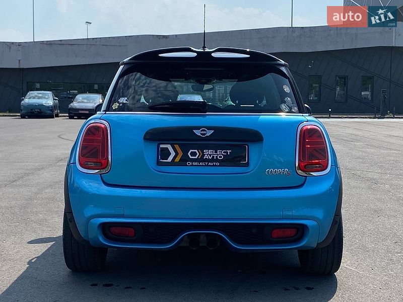 Хэтчбек MINI Cooper 2015 в Львове