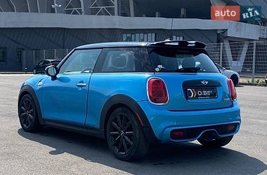 Хэтчбек MINI Cooper 2015 в Львове
