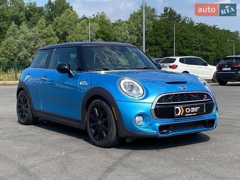 Хэтчбек MINI Cooper 2015 в Львове