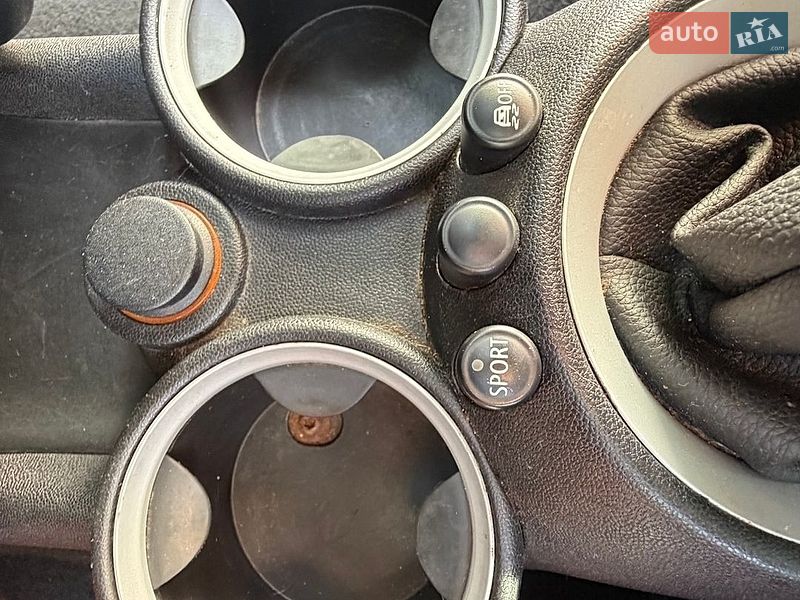 Хэтчбек MINI Cooper 2010 в Киеве